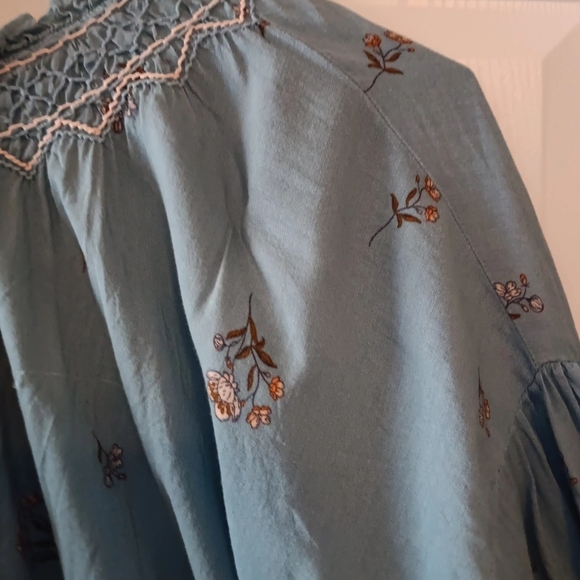 a.n.a Womens Chambray Peasant Button Front Blouse Shirt - Picture 4 of 9